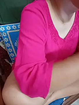 Snapshot of divya-222 chatting on June 2026 05:29:01 PM divya-222 online show from June 2026 05:29:01 PM