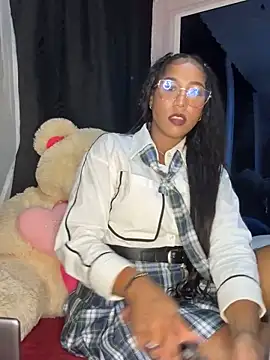 SaraJennerr online show from June 2026 05:40:01 AM