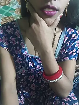 Cute Merry   online show from July 2026 06:04:01 PM