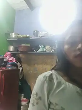 Cute Merry   online show from June 2026 05:45:01 AM