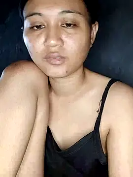Snapshot of Rayya_4yy chatting on June 2026 06:13:01 AM Rayya 4yy online show from June 2026 06:13:01 AM