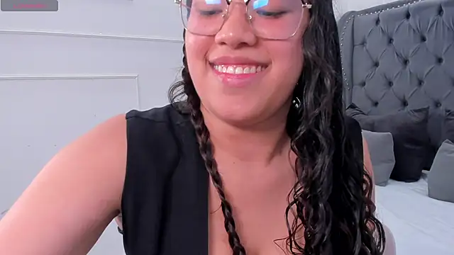 Snapshot of shayra_alina chatting on July 2026 06:16:02 PM shayra alina online show from July 2026 06:16:02 PM