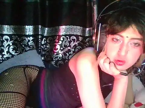 kittenpasive30 online show from June 2026 11:38:01 PM