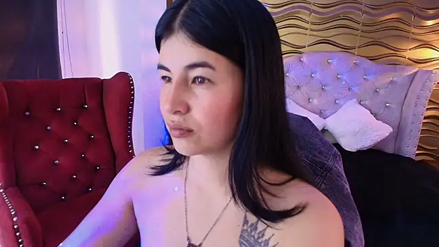  Ninaharpper online show from June 2026 07:03:01 PM