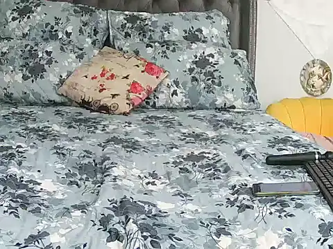 CurvyAssXxX21 online show from June 2026 02:34:01 PM