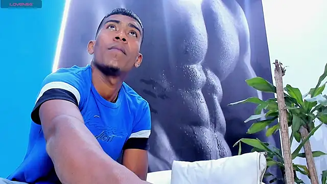 Axel hunter15 online show from June 2026 09:53:02 PM