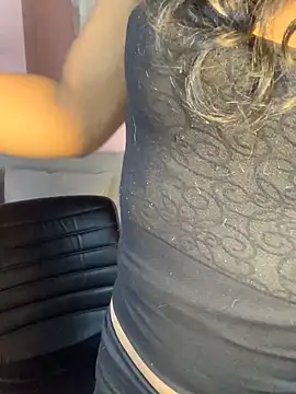 Snapshot of Tu_Negrita_Hot chatting on June 2026 05:14:02 PM Tu Negrita Hot online show from June 2026 05:14:02 PM
