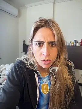 NicoleWilder online show from June 2026 12:22:01 PM