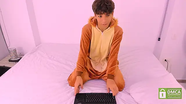 Samy Twink online show from June 2026 02:09:01 AM