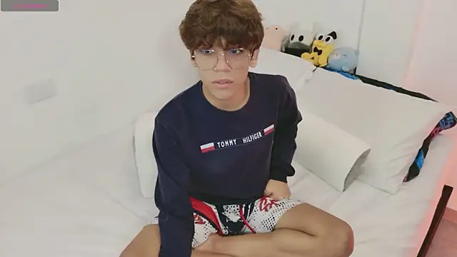 Samy Twink online show from July 2026 05:04:02 AM
