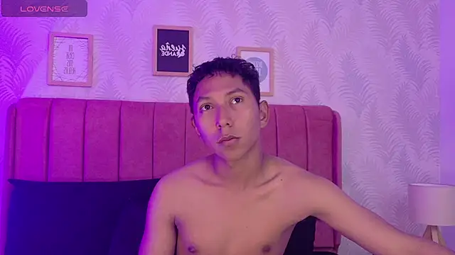 Snapshot of Nico_Velvet chatting on June 2026 10:07:02 PM Nico Velvet online show from June 2026 10:07:02 PM
