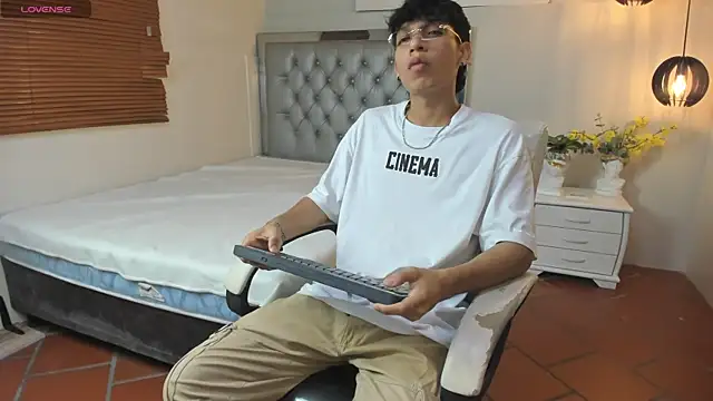Jake Falcon online show from June 2026 11:32:02 AM