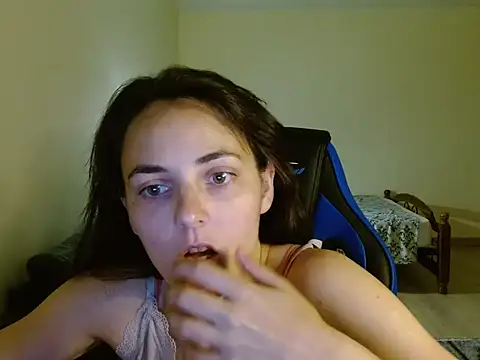 OliviaTheS online show from June 2026 08:03:01 PM