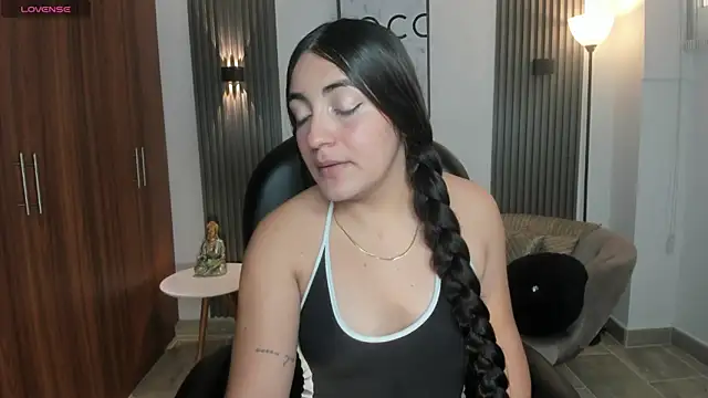 naiah blue online show from June 2026 06:47:01 PM
