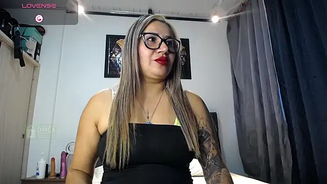 Im Shantal69 online show from June 2026 11:10:02 PM