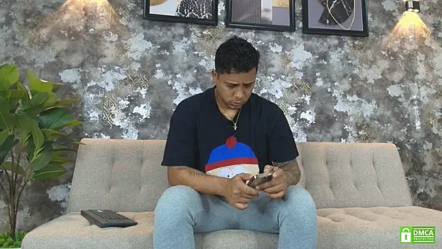 Snapshot of Alejandro_and_Deiby chatting on June 2026 10:48:01 AM Alejandro and Deiby online show from June 2026 10:48:01 AM