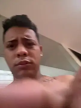 Snapshot of Alejandro_and_Deiby chatting on July 2026 10:33:02 AM Alejandro and Deiby online show from July 2026 10:33:02 AM