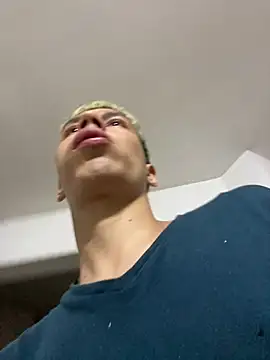 noah kinderknecht online show from June 2026 01:27:02 AM
