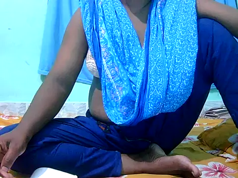Snapshot of Rose8 chatting on June 2026 06:05:02 PM Rose8 online show from June 2026 06:05:02 PM