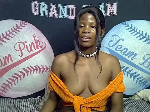 Snapshot of Queen_slay2 chatting on July 2026 07:31:01 AM Queen slay2 online show from July 2026 07:31:01 AM