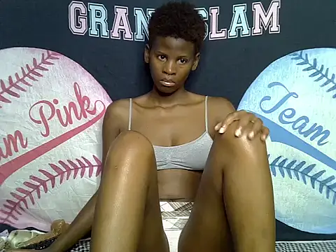 Snapshot of Queen_slay2 chatting on June 2026 04:56:01 AM Queen slay2 online show from June 2026 04:56:01 AM
