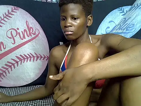 Snapshot of Queen_slay2 chatting on June 2026 05:18:01 AM Queen slay2 online show from June 2026 05:18:01 AM