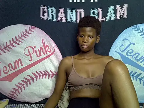 Snapshot of Queen_slay2 chatting on June 2026 06:29:01 PM Queen slay2 online show from June 2026 06:29:01 PM