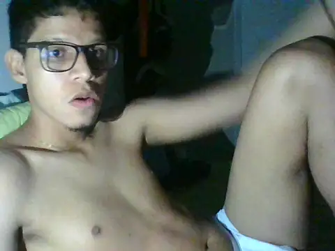 Snapshot of twink_vibes chatting on June 2026 05:57:02 AM twink vibes online show from June 2026 05:57:02 AM