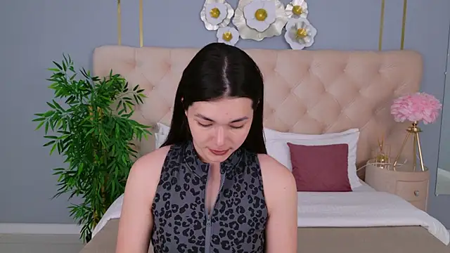 MaddieMeyer online show from June 2026 03:47:02 AM