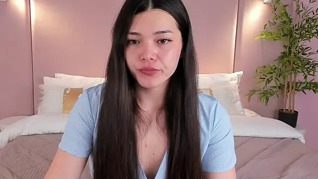 MaddieMeyer online show from July 2026 03:36:01 AM