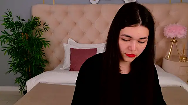 MaddieMeyer online show from June 2026 04:23:01 AM