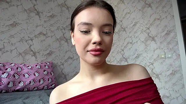 Jennifer Jenny  online show from June 2026 06:46:01 AM