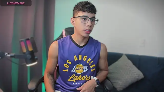 andy cute22 online show from July 2026 04:15:01 PM
