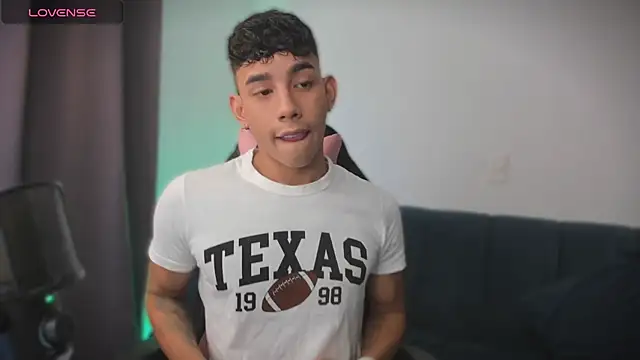 andy cute22 online show from August 2026 04:36:02 PM