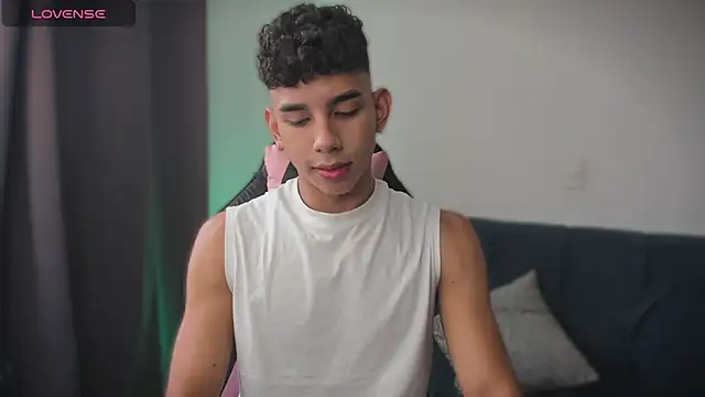 andy cute22 online show from August 2026 09:52:02 PM