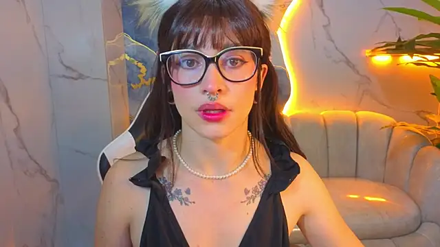 Lily Tx online show from June 2026 07:36:02 PM