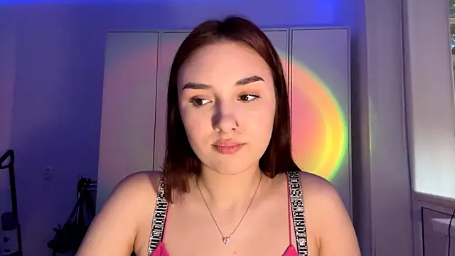 Snapshot of MerrileeUmbarger chatting on June 2026 04:45:01 PM MerrileeUmbarger online show from June 2026 04:45:01 PM