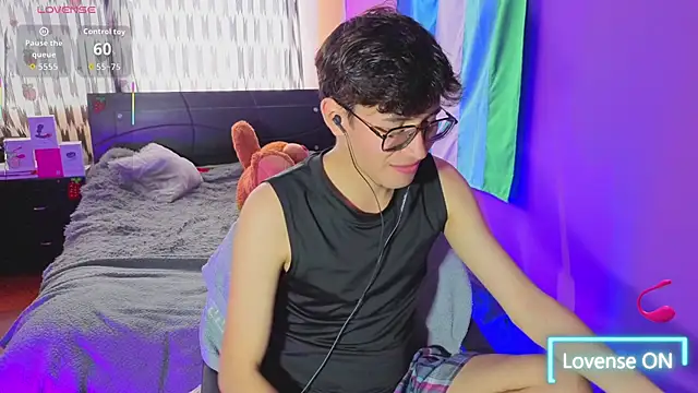 Angelito Twink online show from July 2026 06:51:01 PM