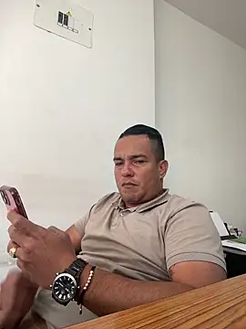 Snapshot of Teofilo2709 chatting on June 2026 02:15:01 PM Teofilo2709 online show from June 2026 02:15:01 PM