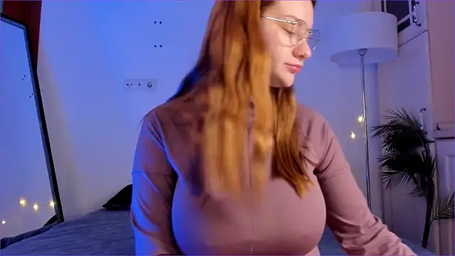 SonyaBabyn online show from December 2025 01:02:02 PM