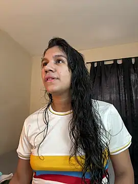 Veronica M online show from June 2026 06:14:02 PM