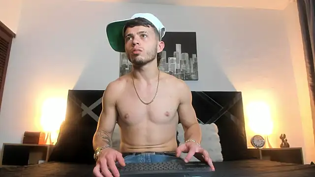 Zeus damian21 online show from July 2026 04:02:02 AM