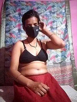 Snapshot of Desi_madamm chatting on June 2026 06:17:01 PM Desi madamm online show from June 2026 06:17:01 PM