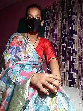 Snapshot of Desi_madamm chatting on June 2026 06:11:01 AM Desi madamm online show from June 2026 06:11:01 AM