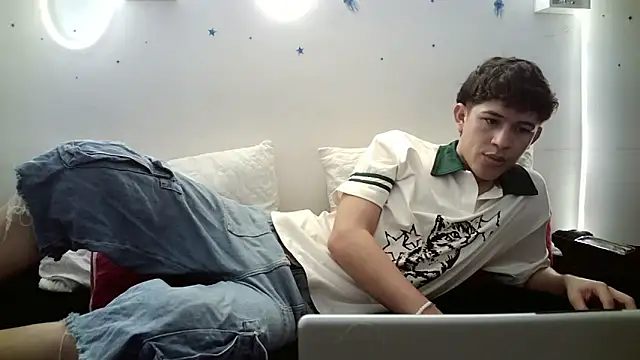 Snapshot of christian_foxx_ chatting on June 2026 02:39:02 PM christian foxx online show from June 2026 02:39:02 PM