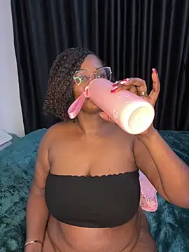 Honeylust26 online show from June 2026 07:14:01 AM