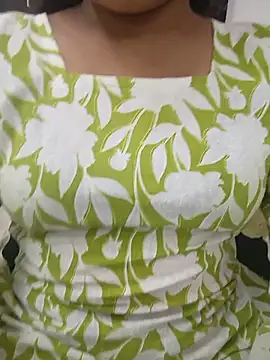 Bold-Divya1 online show from June 2026 04:08:01 PM