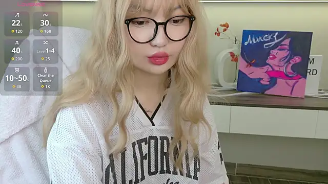 sakuraclover online show from July 2026 12:26:01 PM