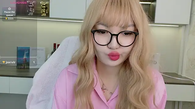 sakuraclover online show from June 2026 03:45:02 AM