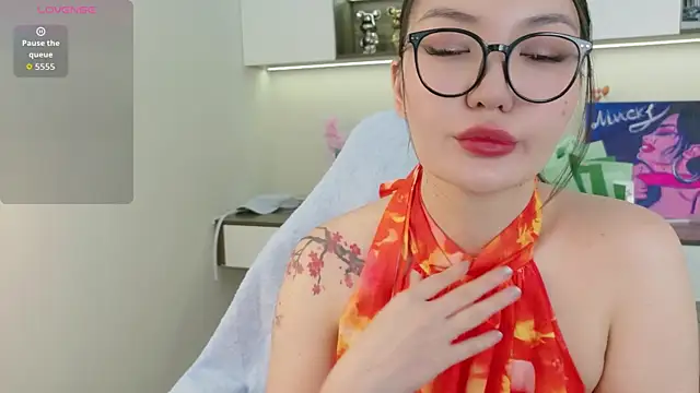 sakuraclover online show from July 2026 01:45:01 AM
